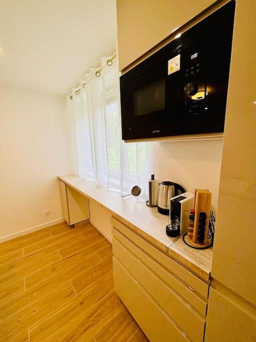 Joli Appartement Renove Incluant Parking A 10 Min De Paris 楠泰尔 外观 照片